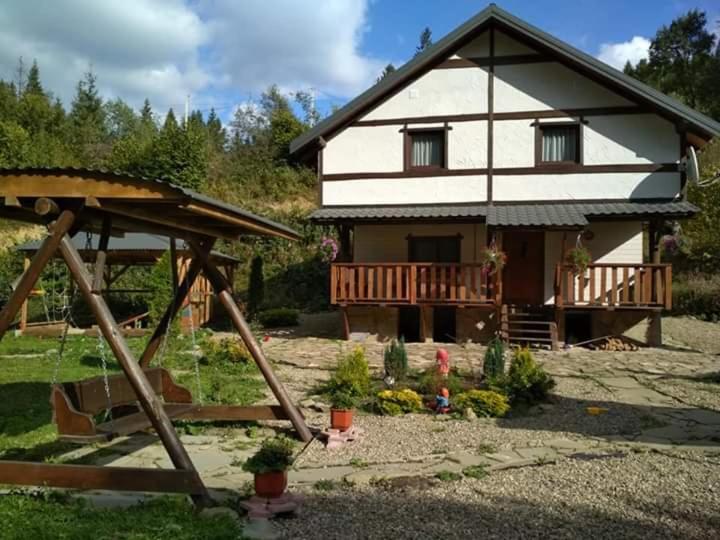 Khatyna U Dolyni Slavske Exterior photo